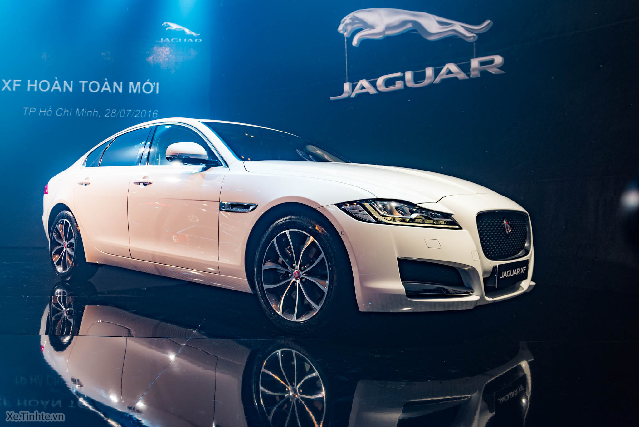 Xe.Tinhte.vn-Jaguar-XF-2016-Event-6.jpg