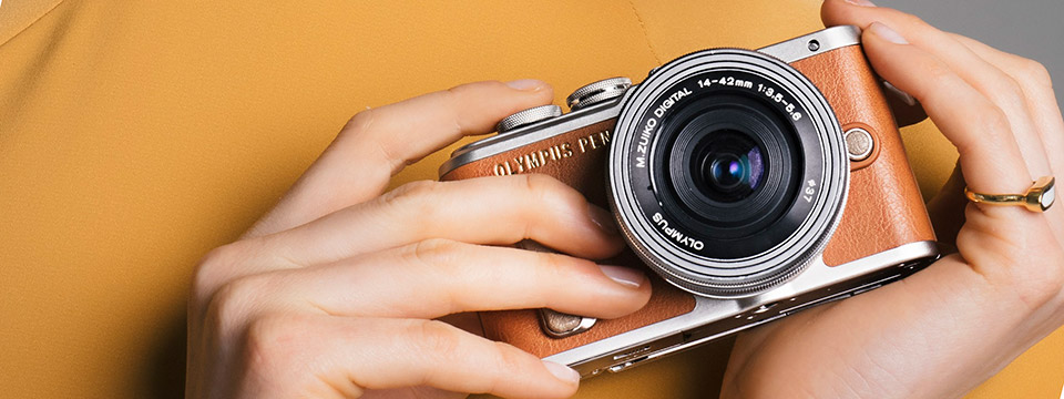[Photokina 2016] Olympus ra mắt máy ảnh E-PL8: 16MP, màn hình lật cho selfie, 3 màu thời trang, $650