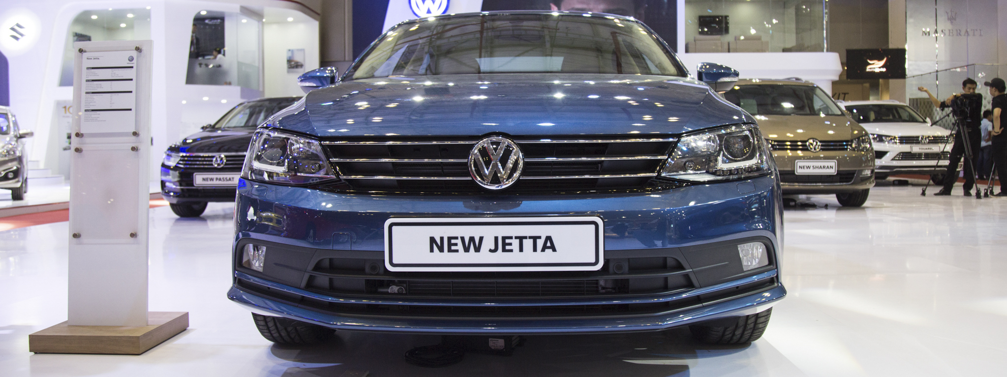 [VIMS 2016] Volkswagen Jetta - nội ngoại thất đơn giản, tiện nghi đầy đủ, giá 999 triệu