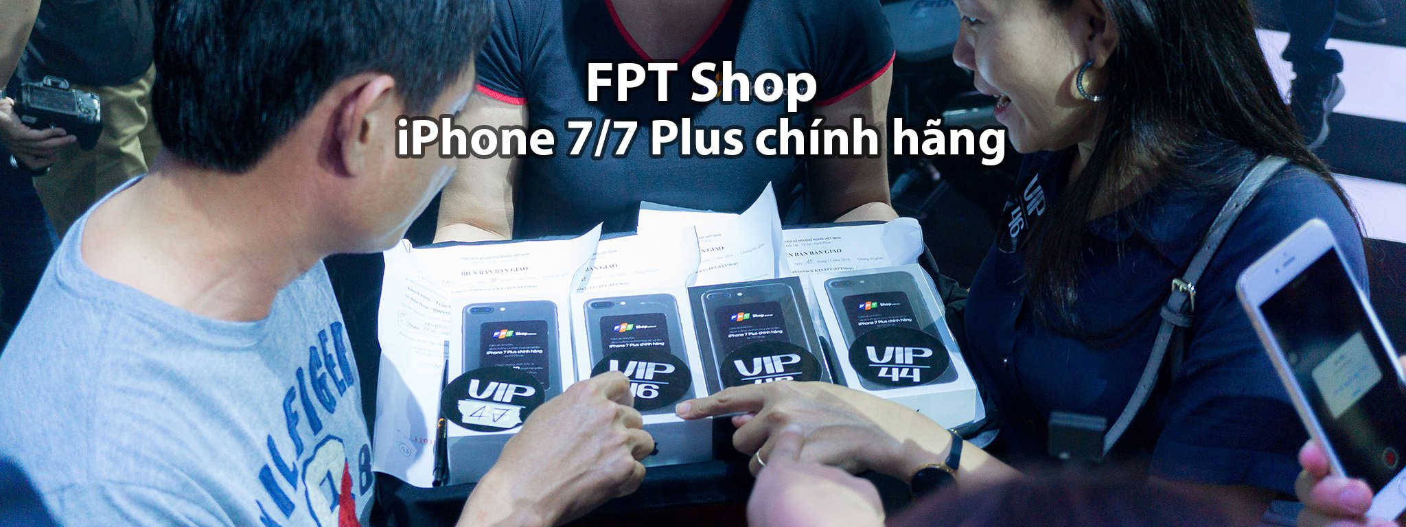 FPT Shop mở bán iPhone 7/7 Plus chính hãng từ 11/11, giá từ 18.790.000 đồng