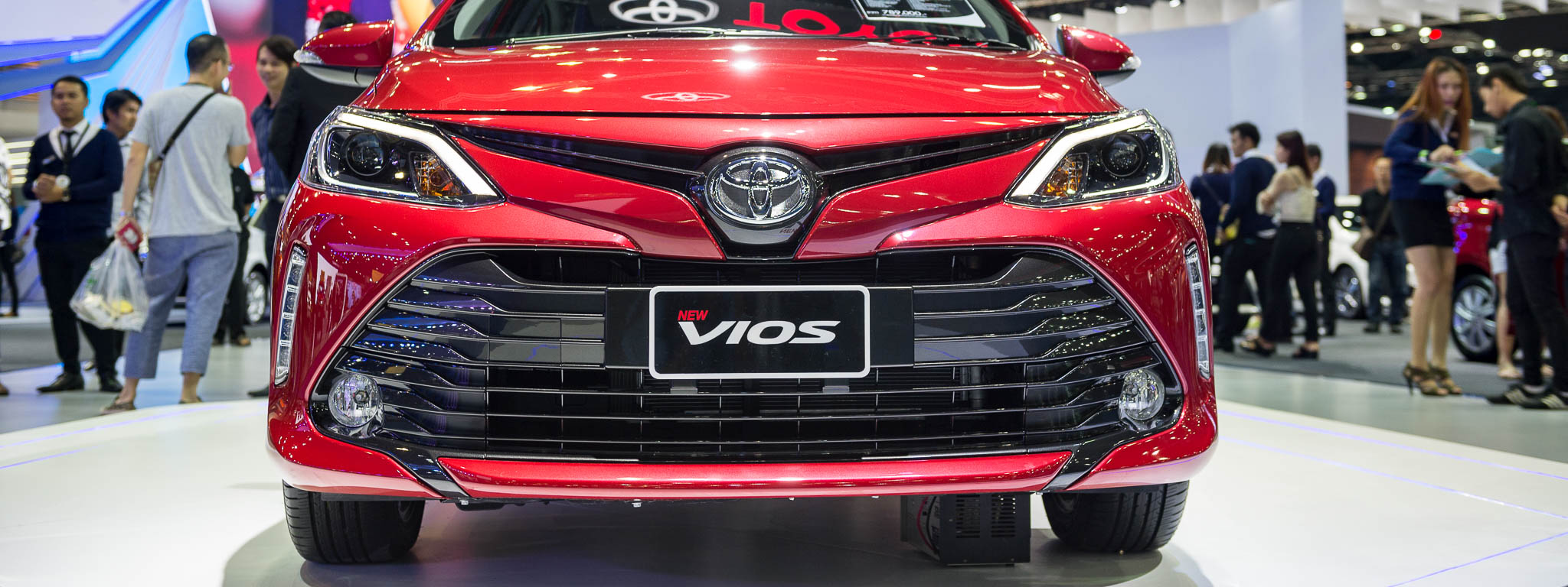 [BIMS 2017] Toyota Vios 2017 facelift - ngoại thất đẹp hơn nhiều, giá từ 390 - 500 triệu