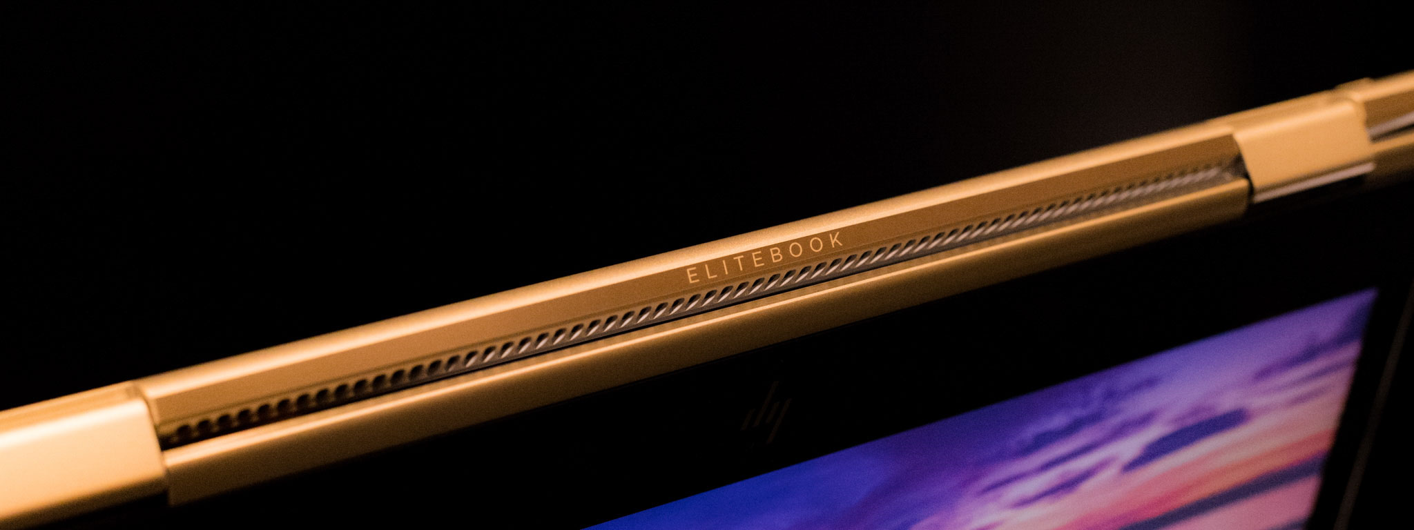 HP ra mắt Spectre x360 - Laptop xoay 360 độ, mỏng nhẹ nhất thế giới